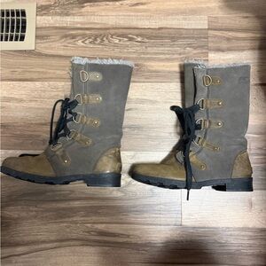 Sorel Black and Gray Fur-Lined Boots